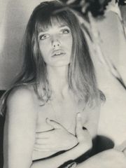 Jane Birkin nude .